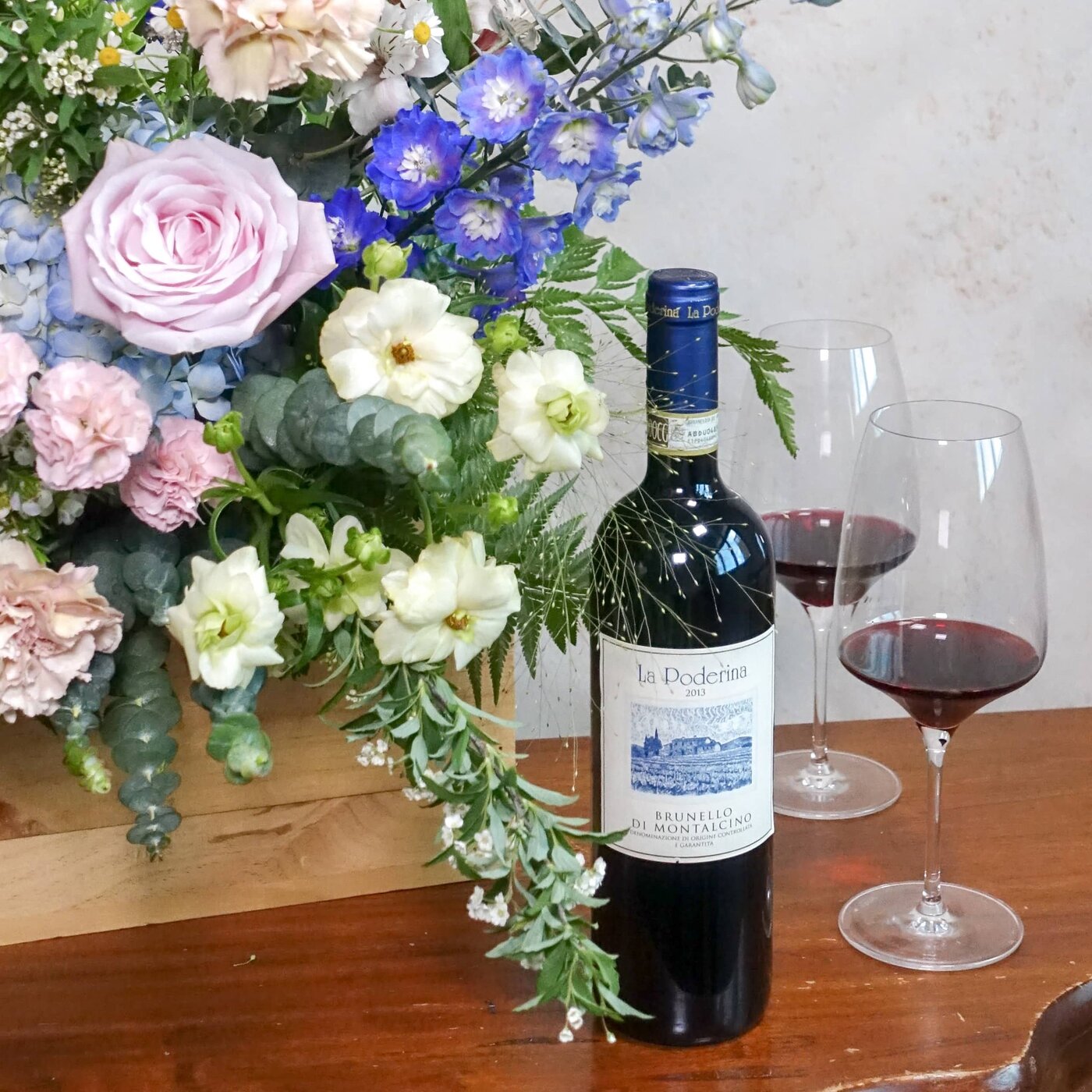 red-wine-la-poderina-brunello-di-montalcino-2013-01