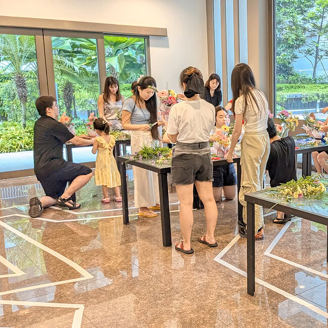 Flower Arrangement Workshop Photo 6