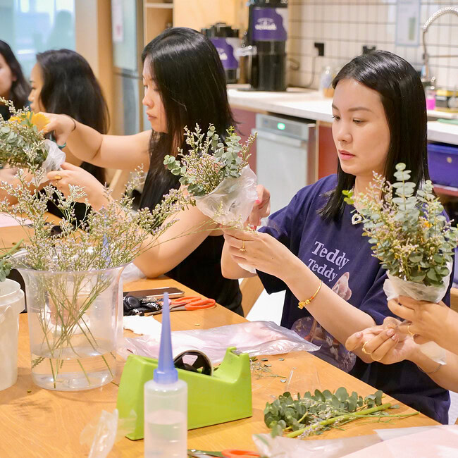 WeWork Floral Arrangement Workshop Photo 5